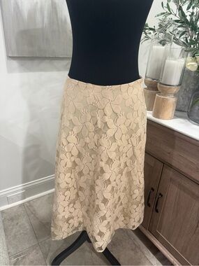 NWT New York & Company Neutral Floral Lace Midi Skirt
